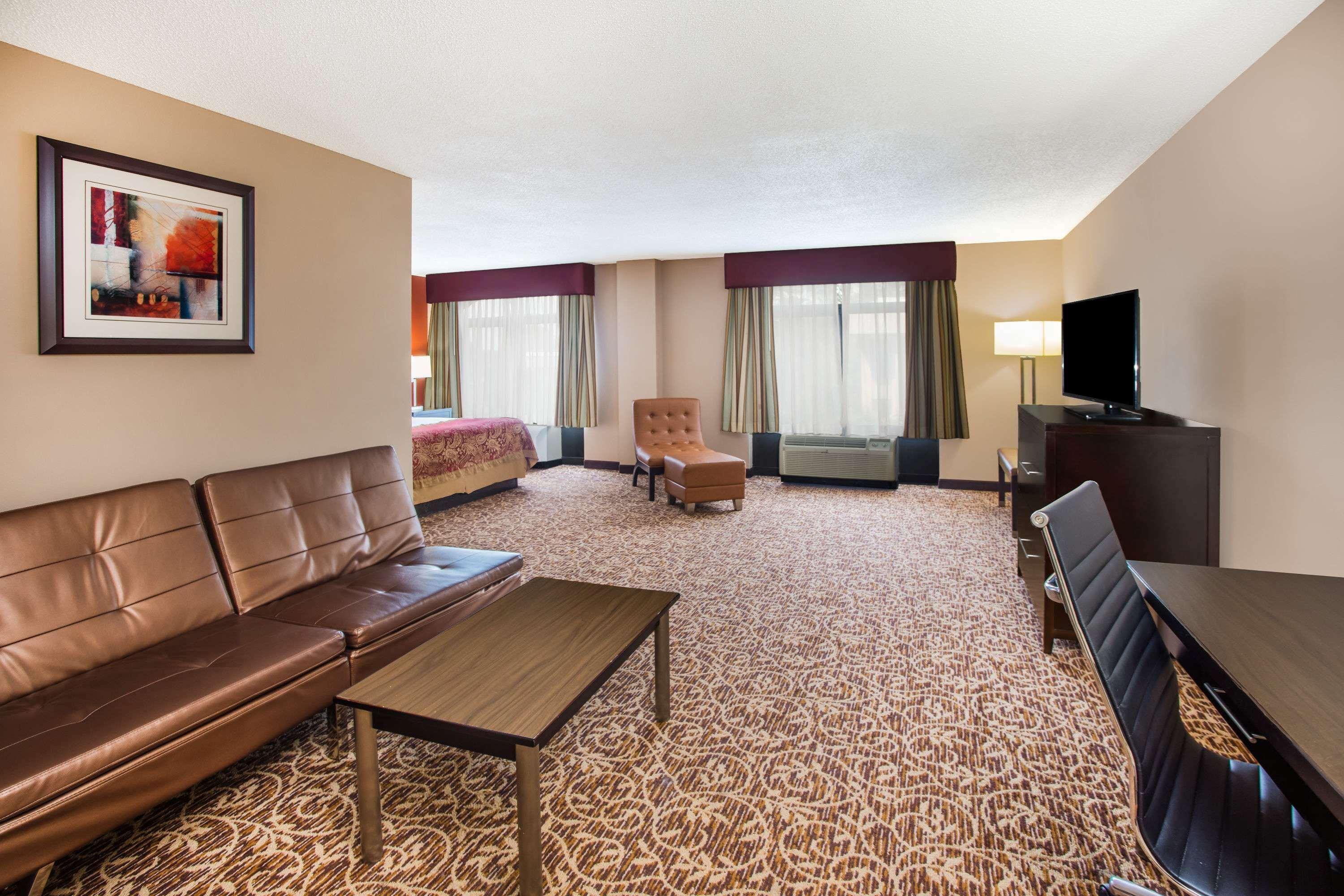 Wingate By Wyndham Atlanta Galleria/ Ballpark Smyrna Buitenkant foto
